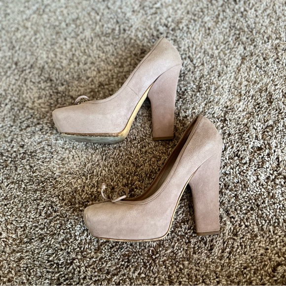 Dior Nude Suede Ballet Heels with Bows and Square Toes - Picture 5 of 15